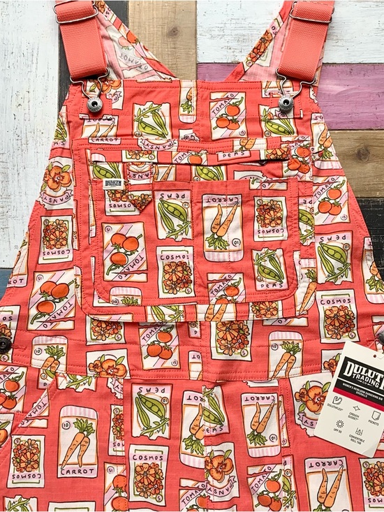 NWT Duluth Medium x31L Heirloom Gardening Bib Overalls Coral Seed Packets Farm - Picture 3 of 9
